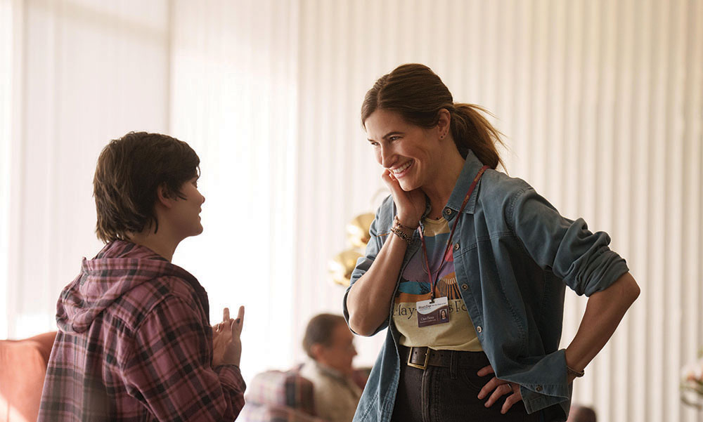 Shan (Elizabeth Hinkler) and Clare (Kathryn Hahn), in Tiny Beautiful Things.